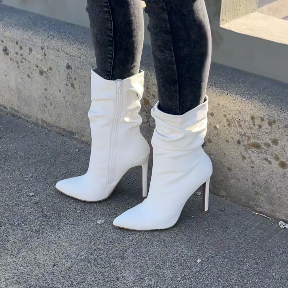 White pointed toe boots